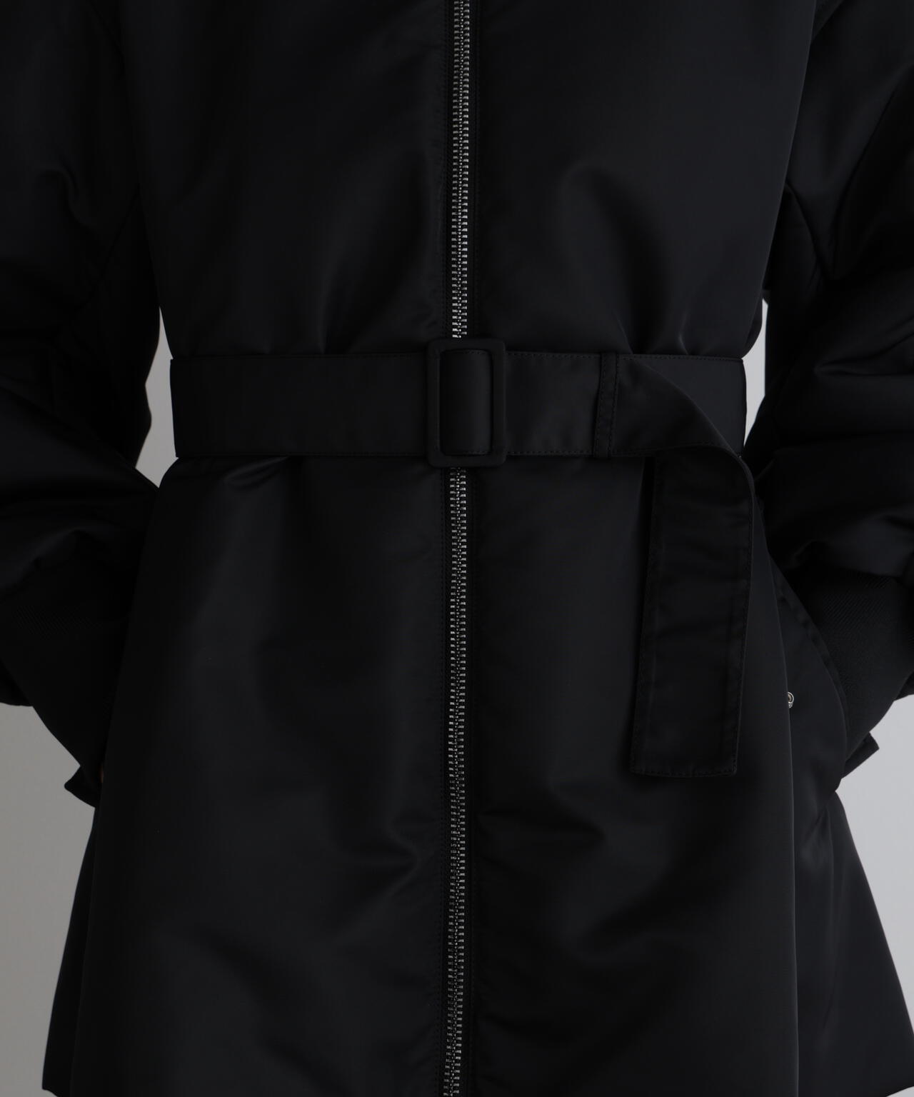 ナイロンウエストベルトパフィージャケット