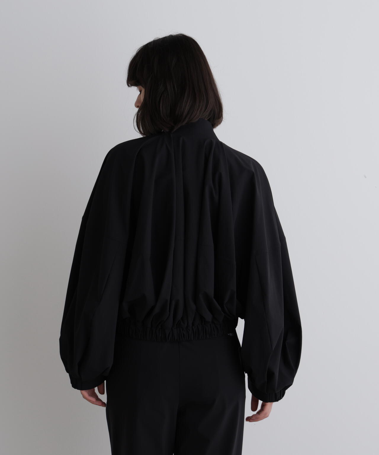 《LE PHIL SPORTS》ナイロンショート丈ブルゾン