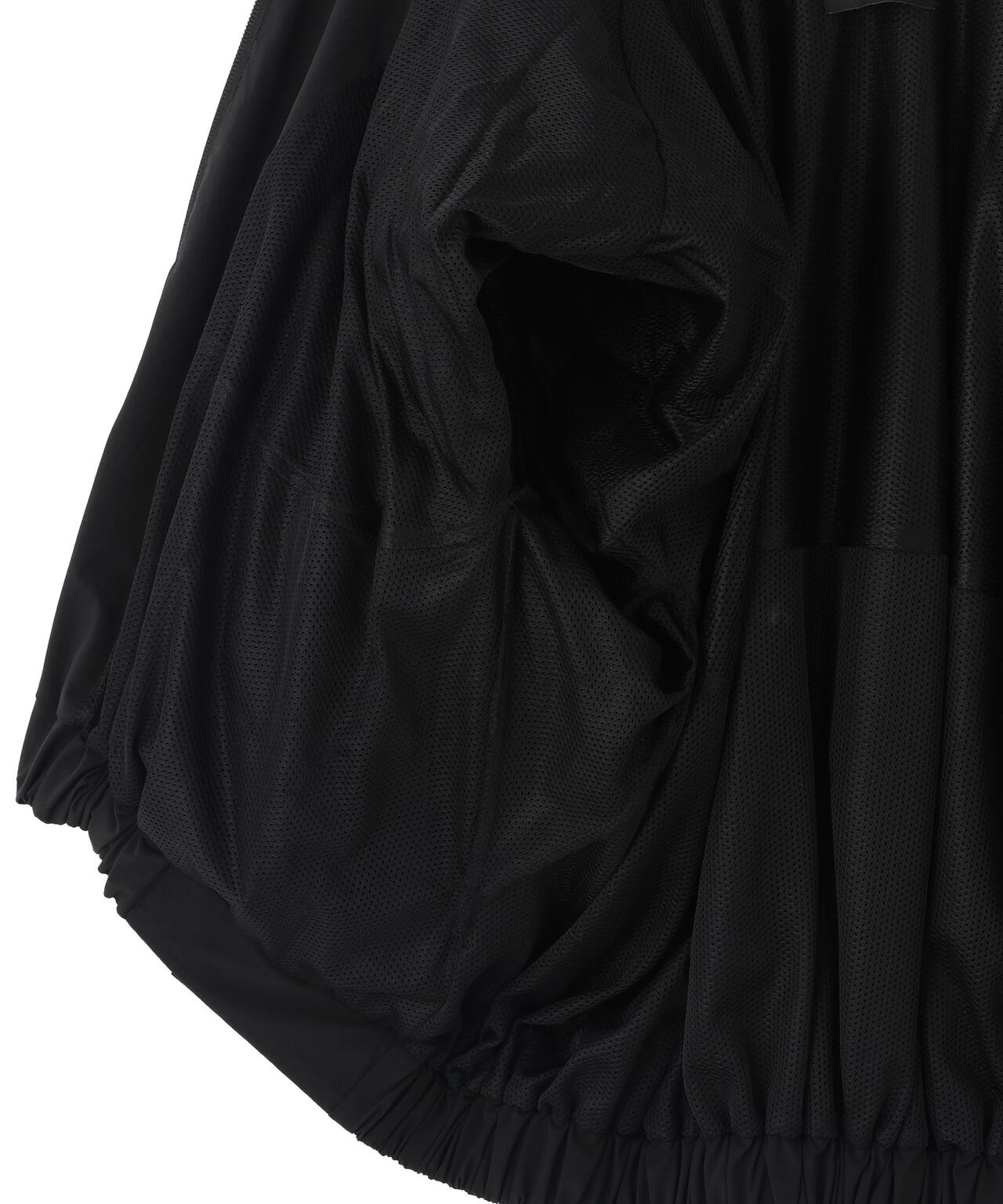 《LE PHIL SPORTS》ナイロンショート丈ブルゾン