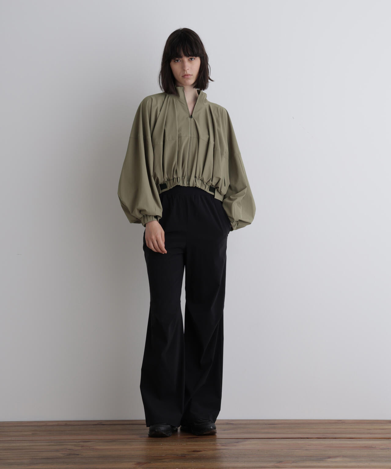 《LE PHIL SPORTS》ナイロンショート丈ブルゾン