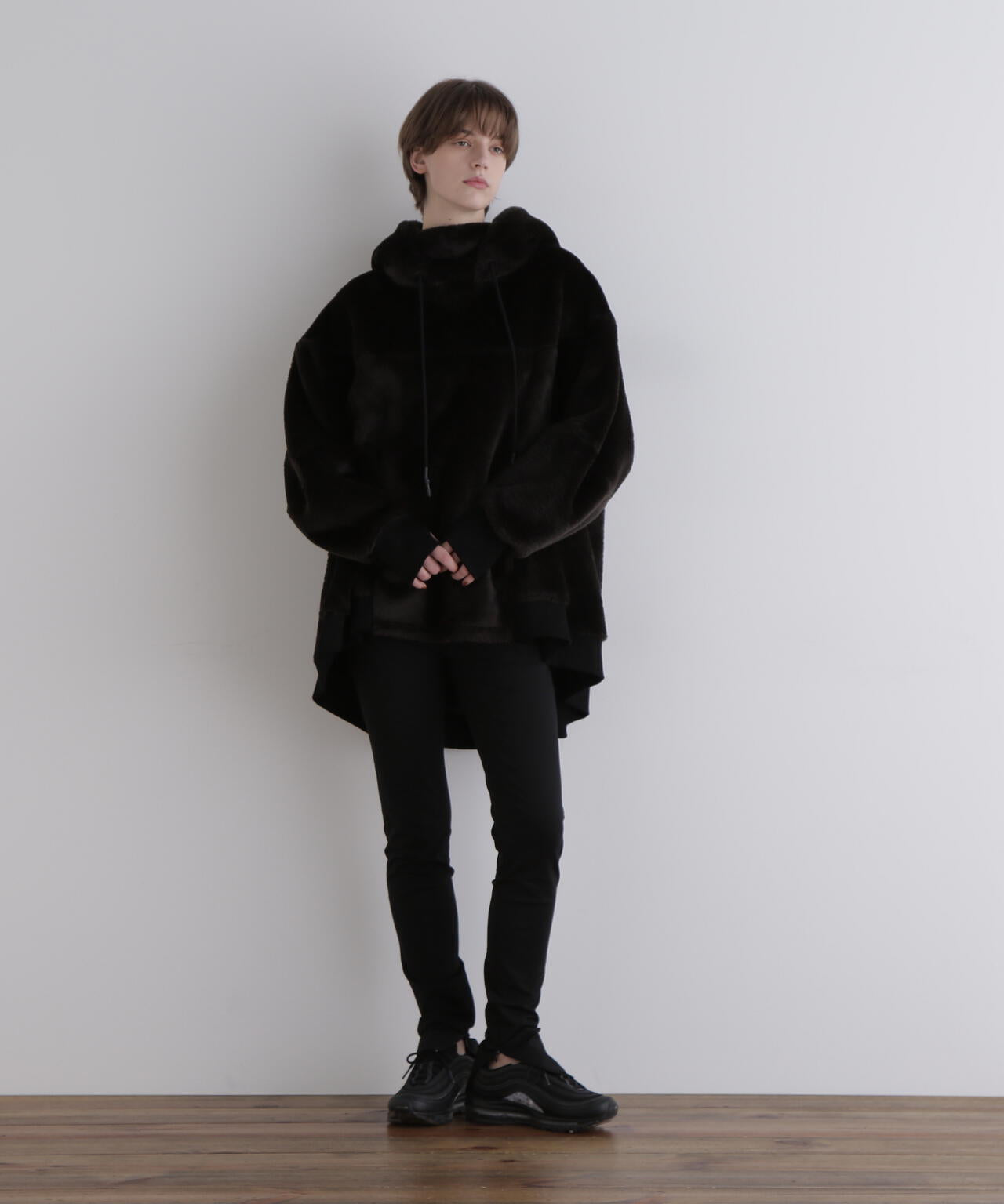 《LE PHIL SPORTS》フェイクファービッグフーディー