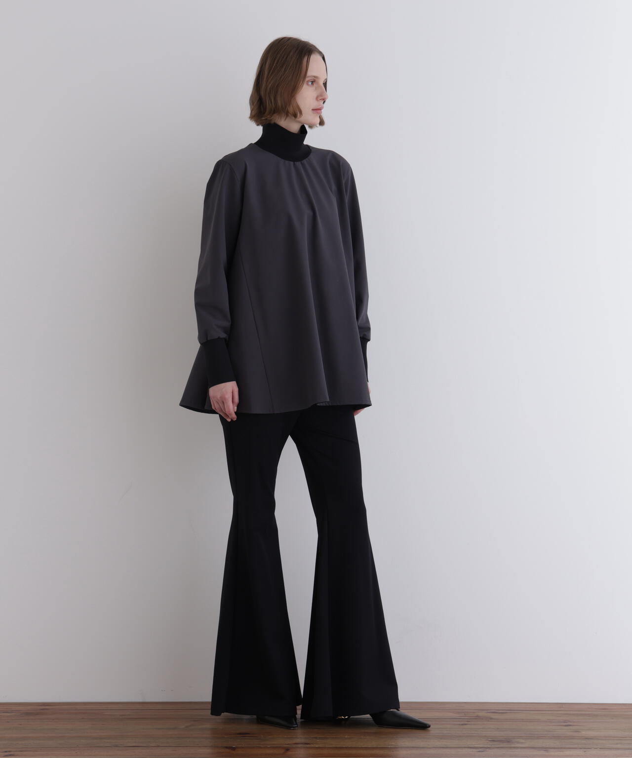 バックフリーステントプルオーバー | LE PHIL（ル フィル） ｜【公式