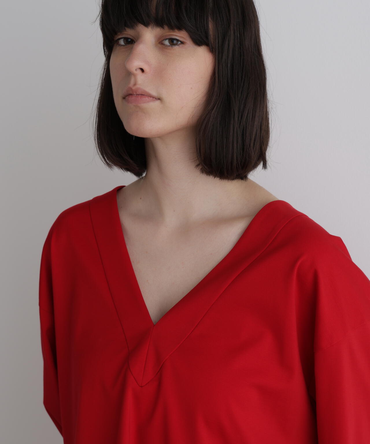 コンパクトポンチVネックプルオーバー | LE PHIL（ル フィル