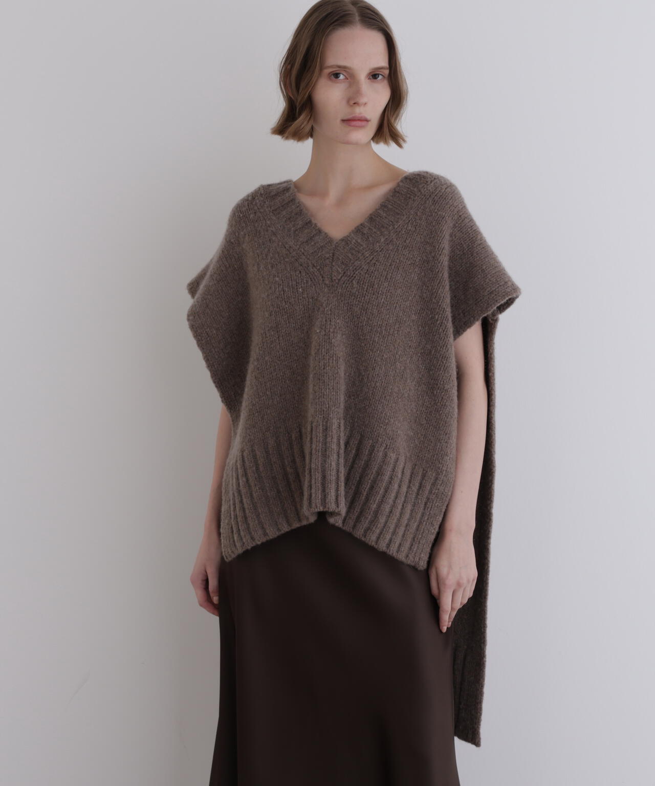 Vネックニットジレ | LE PHIL（ル フィル） ｜【公式】通販mix.tokyo