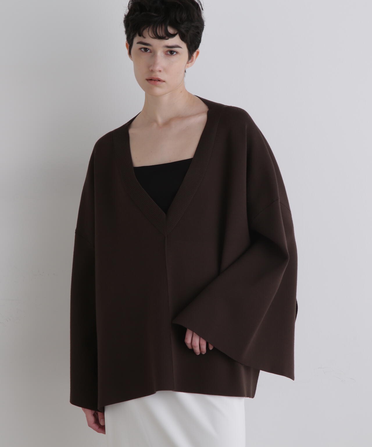 オーバーサイズニットケーププルオーバー | LE PHIL（ル フィル