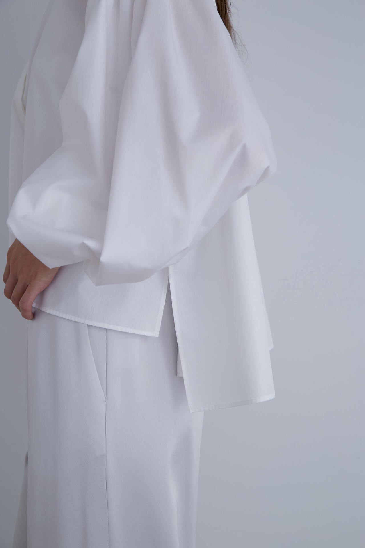 ルフィル　今季　ショートタイプライターギャザーブラウス　新品•未使用 ショートタイプライターギャザーブラウス | LE PHIL（ル フィル