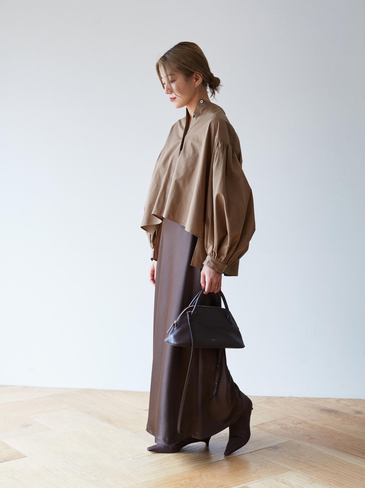 ショートタイプライターギャザーブラウス | LE PHIL（ル フィル