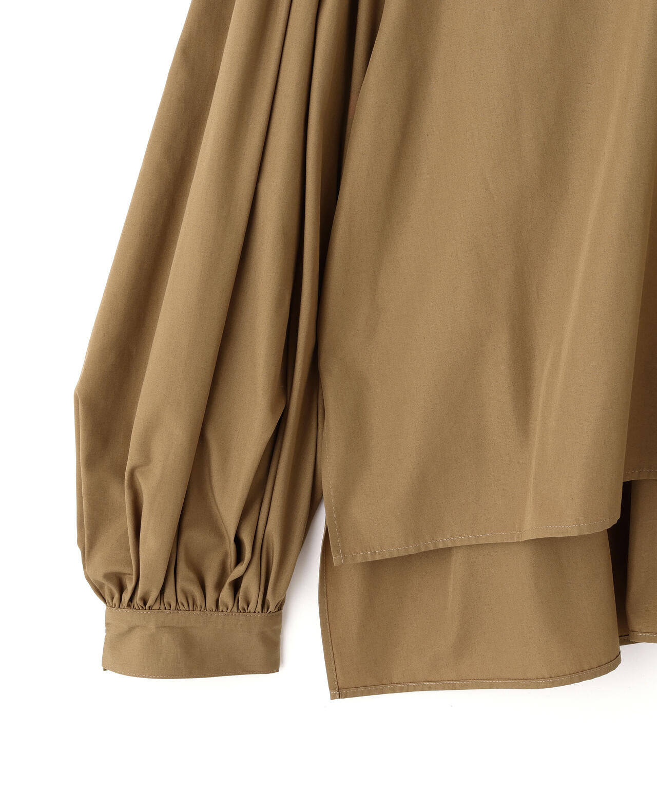 ショートタイプライターギャザーブラウス