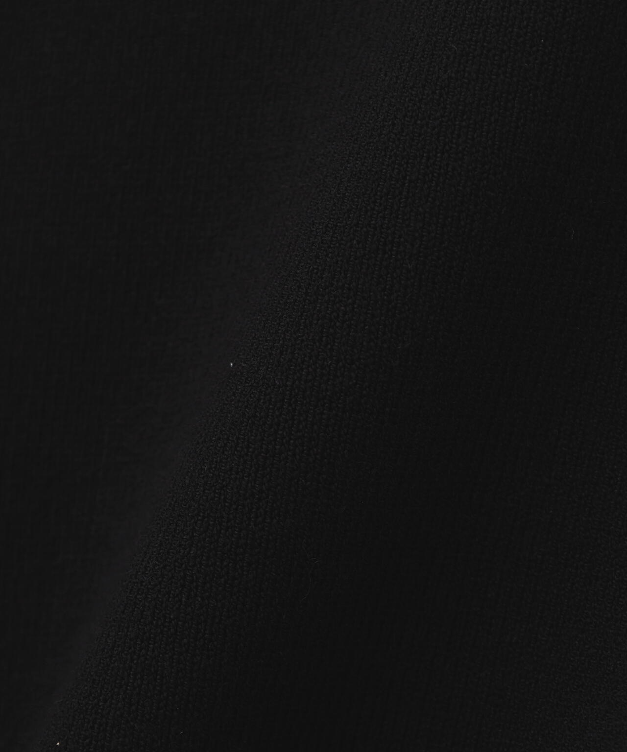 オーバーサイズプルオーバーニット