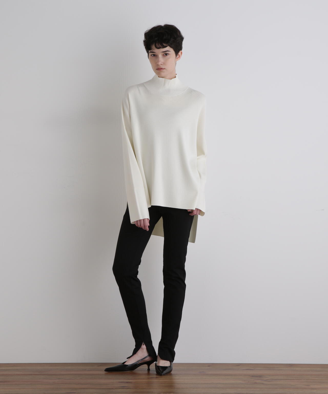 オーバーサイズプルオーバーニット