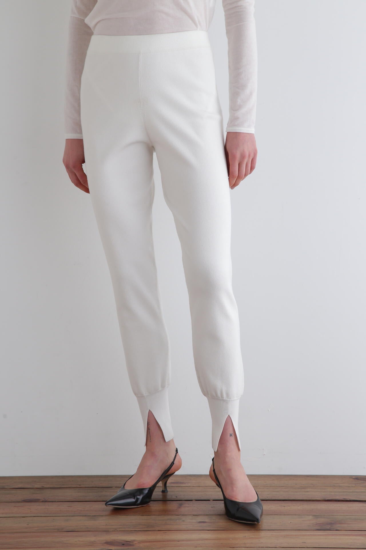 f2bb6c97-2ec6-5dad-8862-e2cefc94d16e_Image