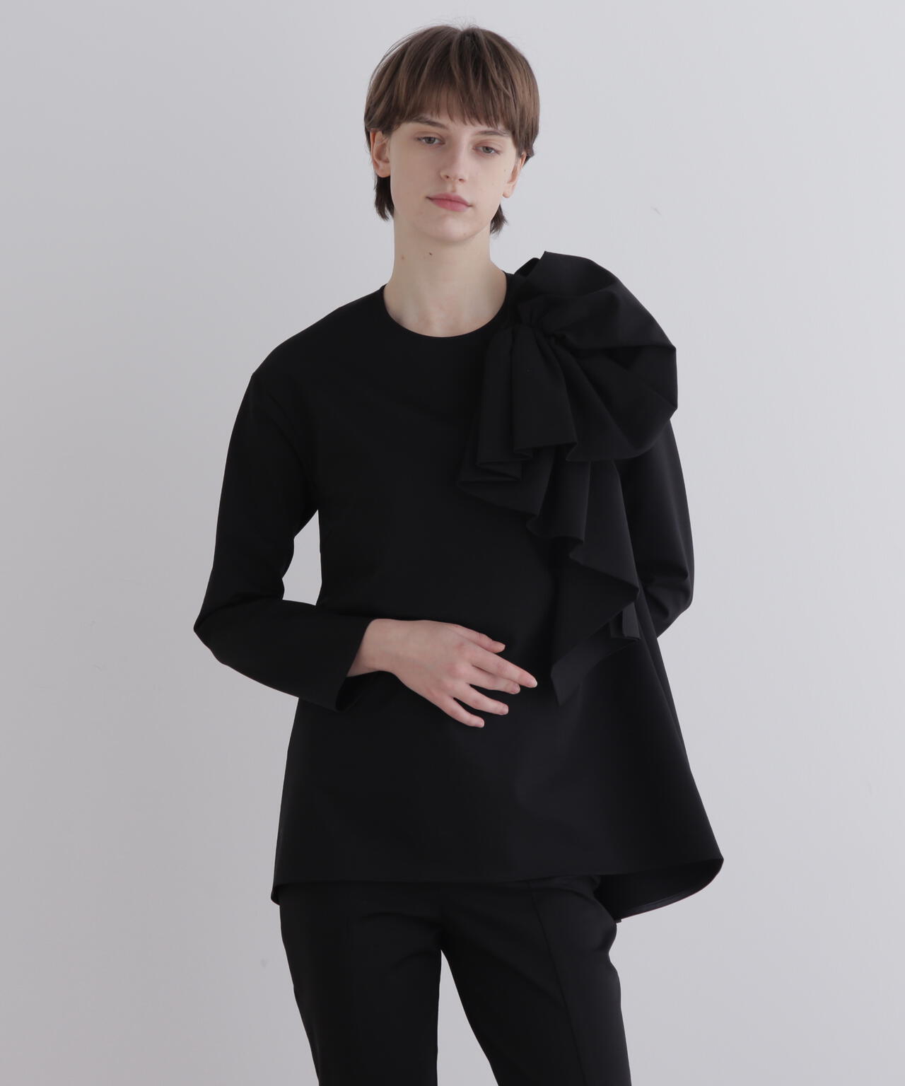 ハイストポンチリボンモチーブラウス