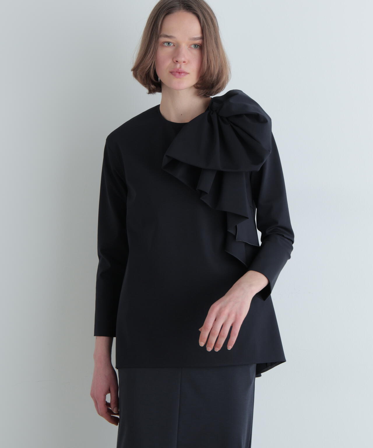 ハイストポンチリボンモチーブラウス | LE PHIL（ル フィル） ｜【公式