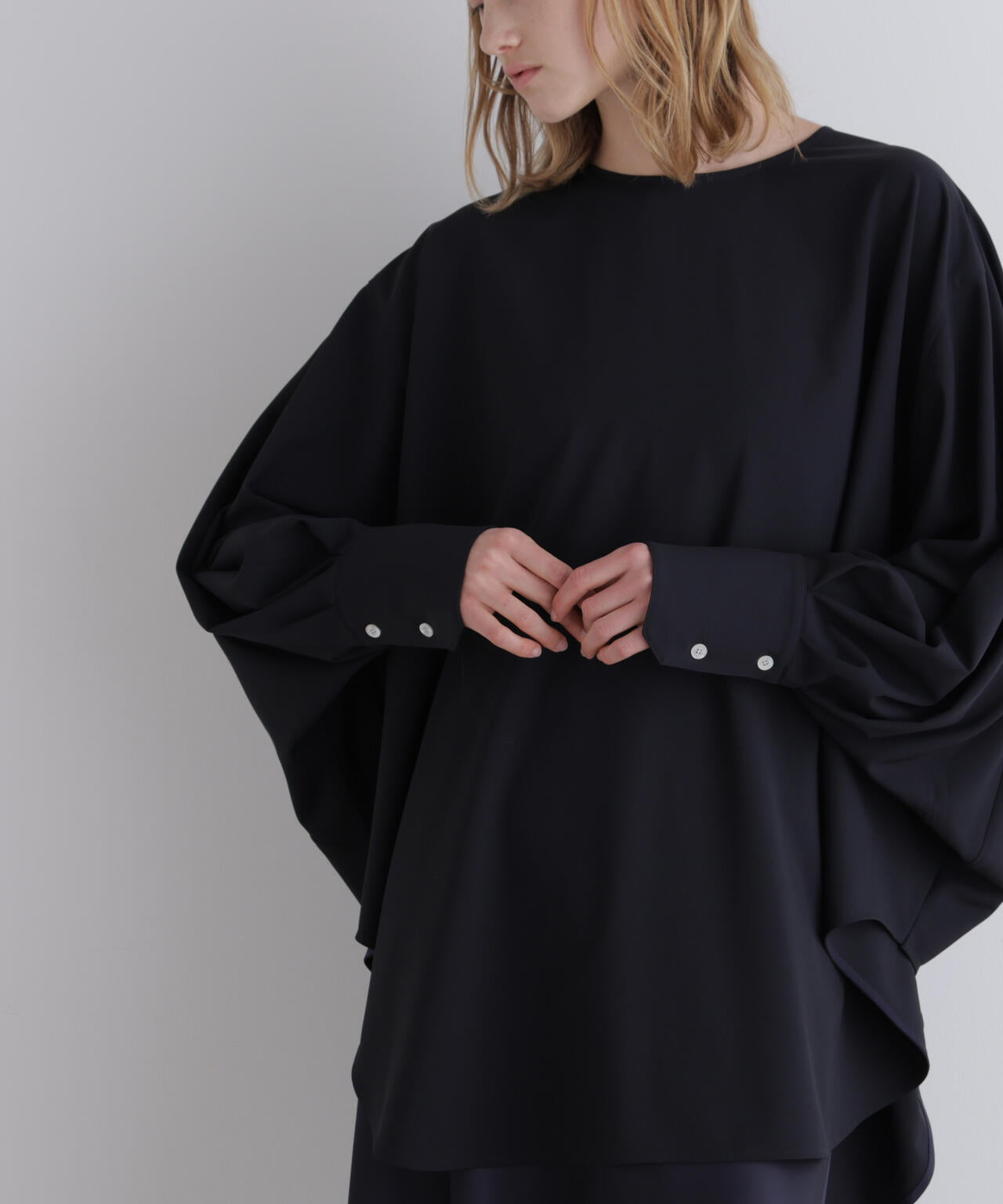 ストレッチオックスロングカフスブラウス | LE PHIL（ル フィル