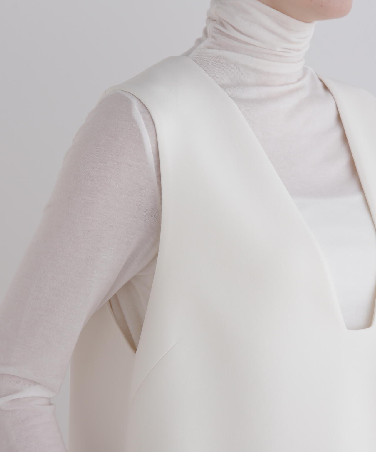 スキューバーダンボールジレ