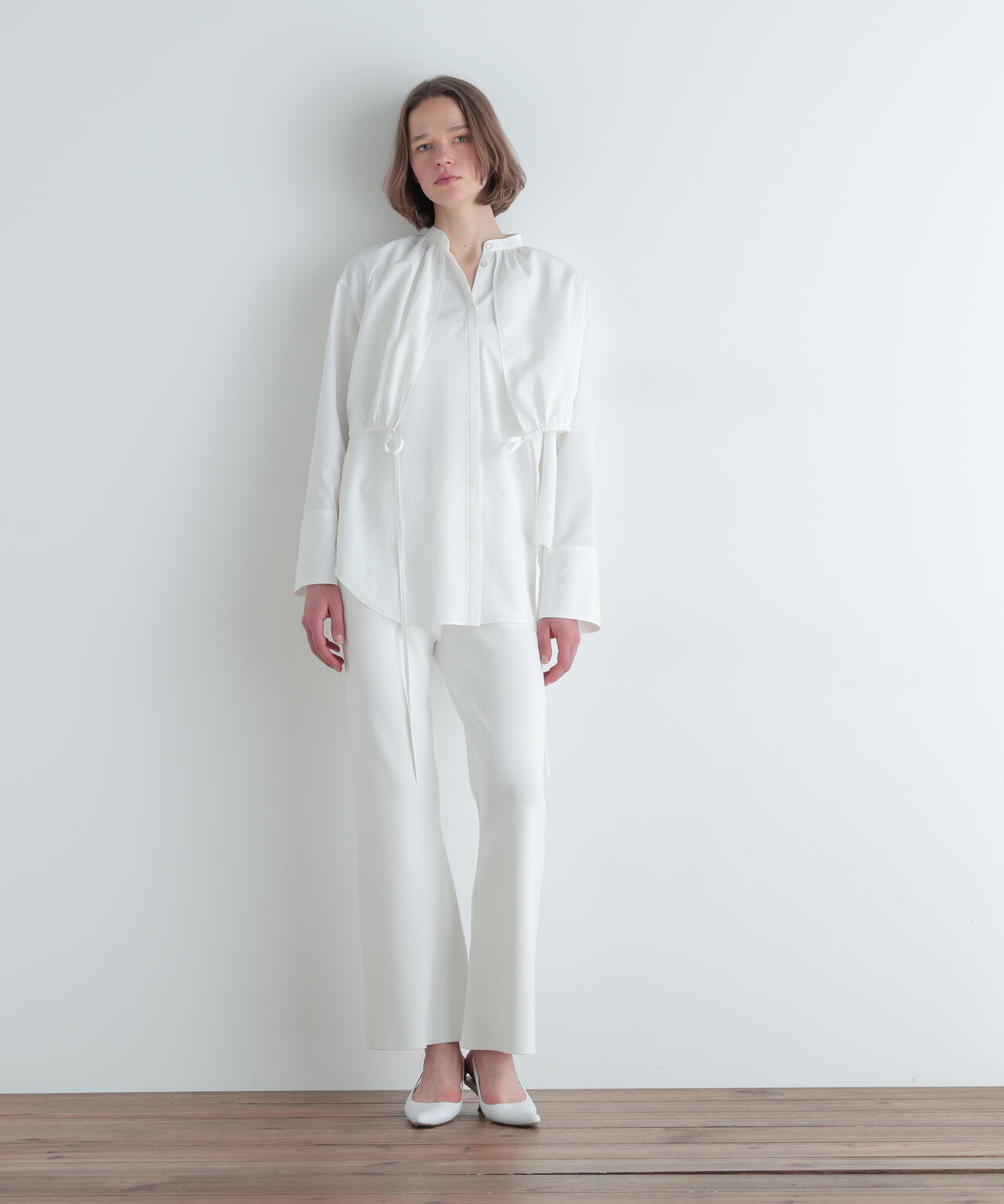 ケープカフスブラウス