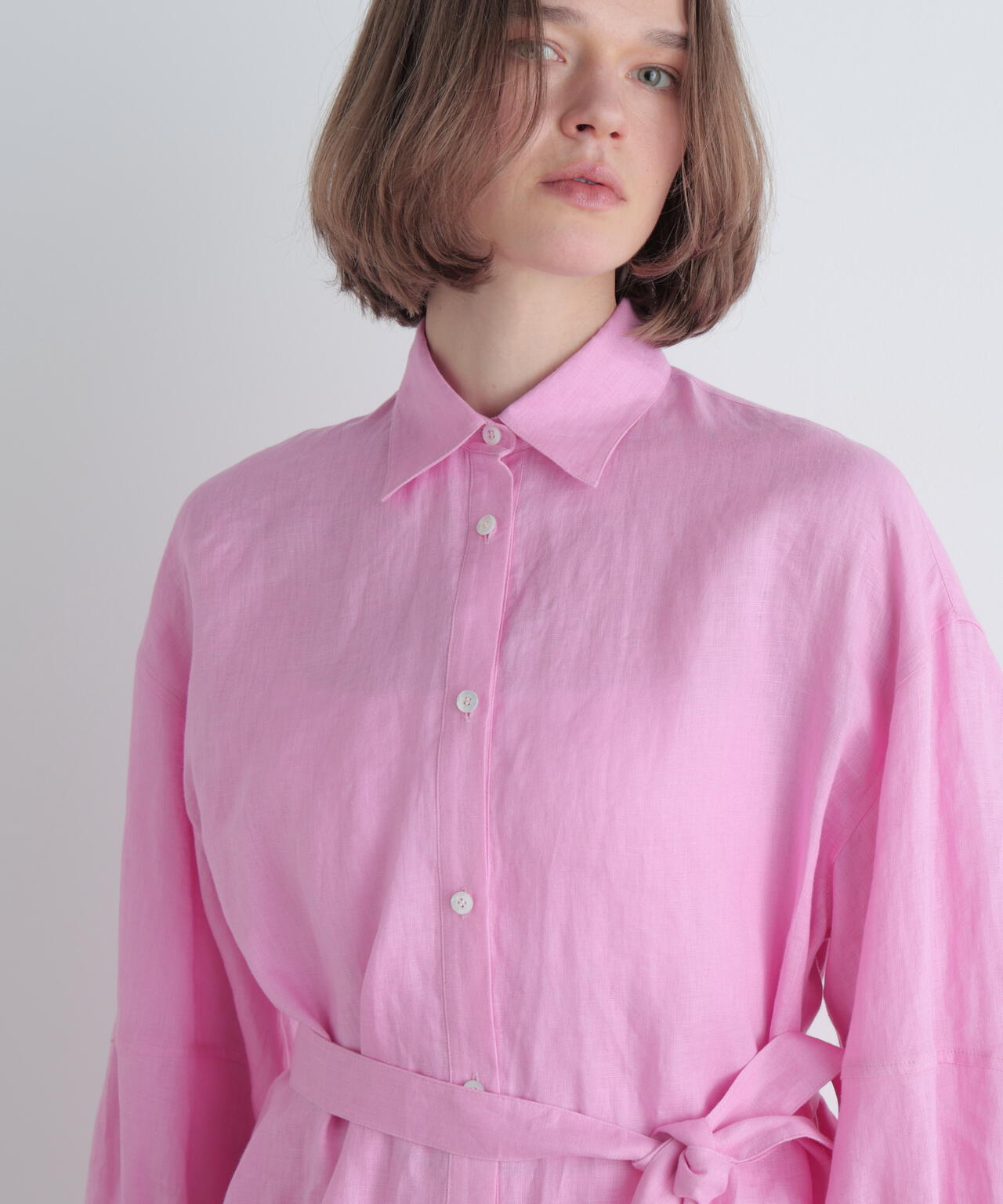 リネンブラウス