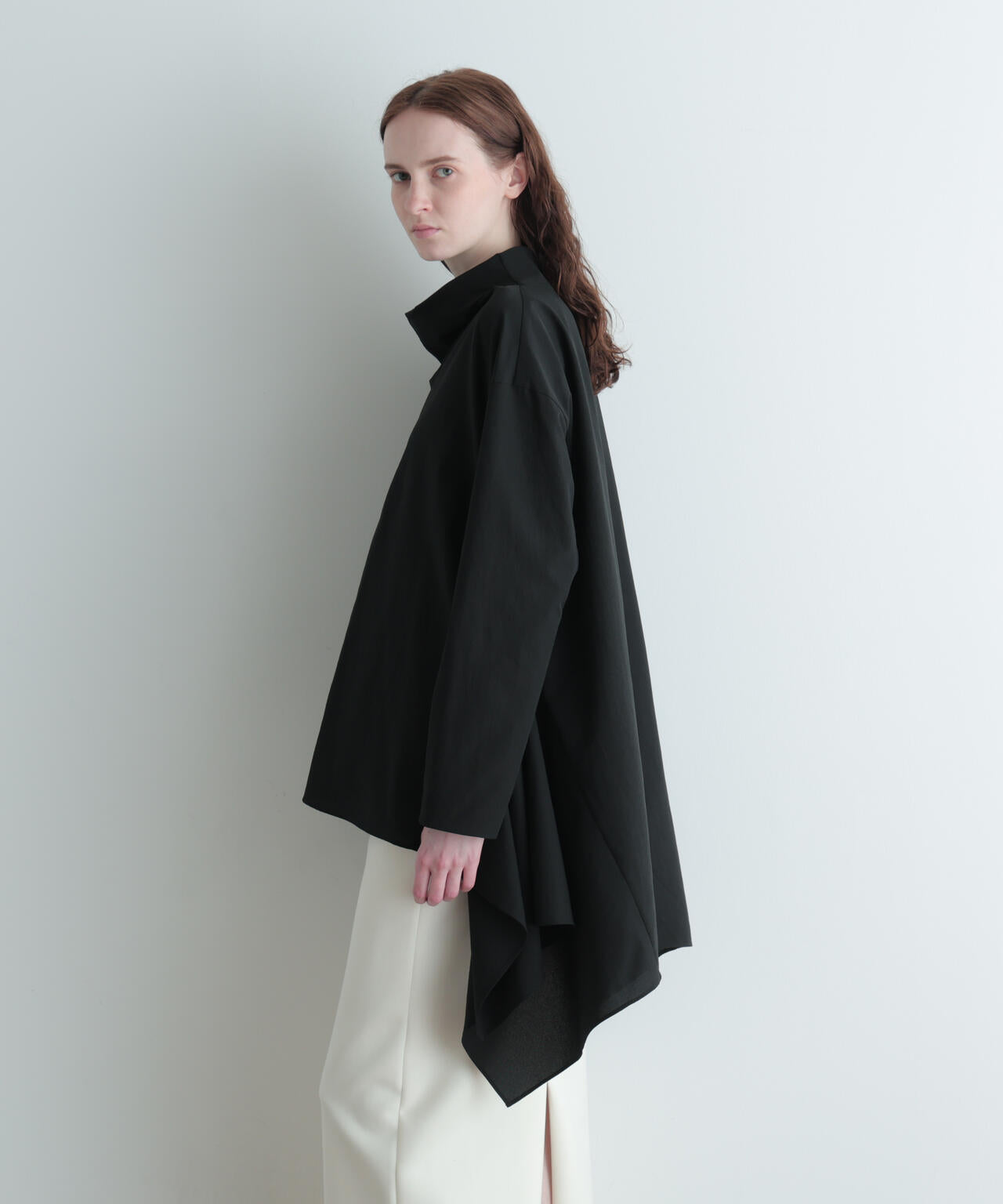 クールドットサイドヘムブラウス