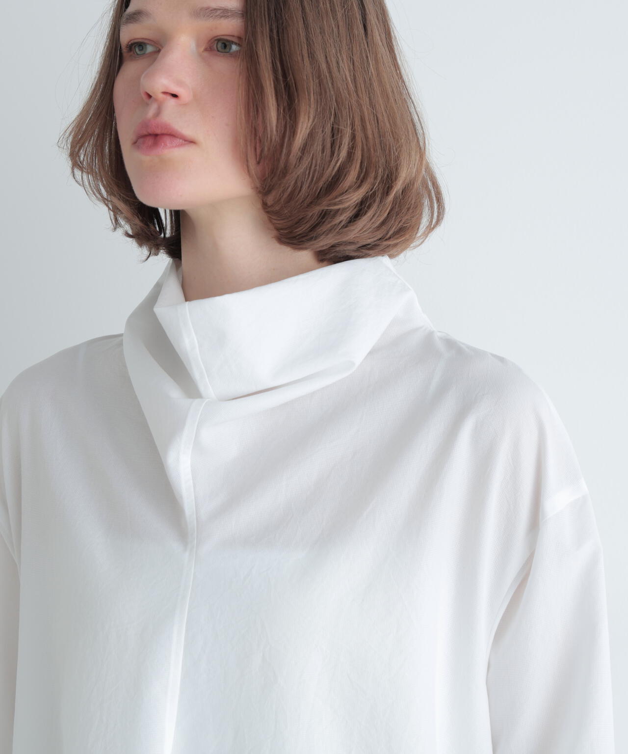 クールドットサイドヘムブラウス