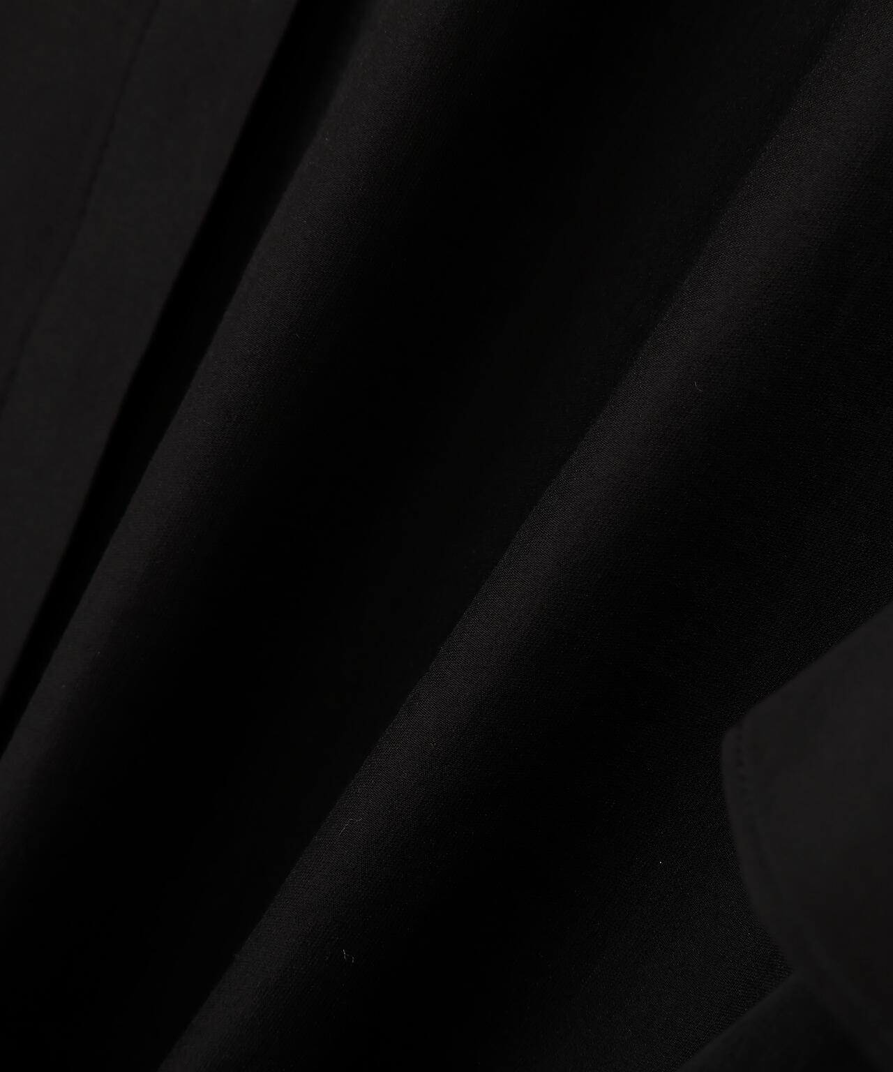 スタンドカラーフリルブラウス