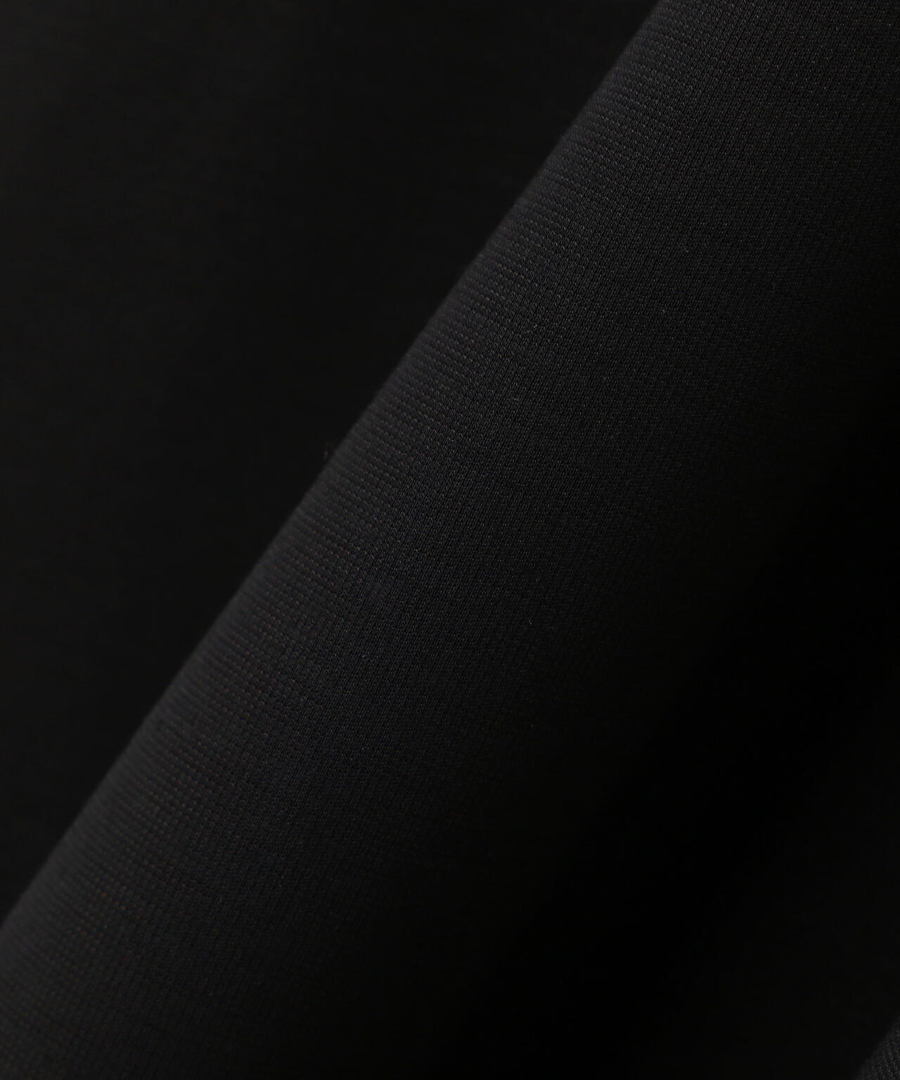 コンパクトポンチオーバーサイズハイネック