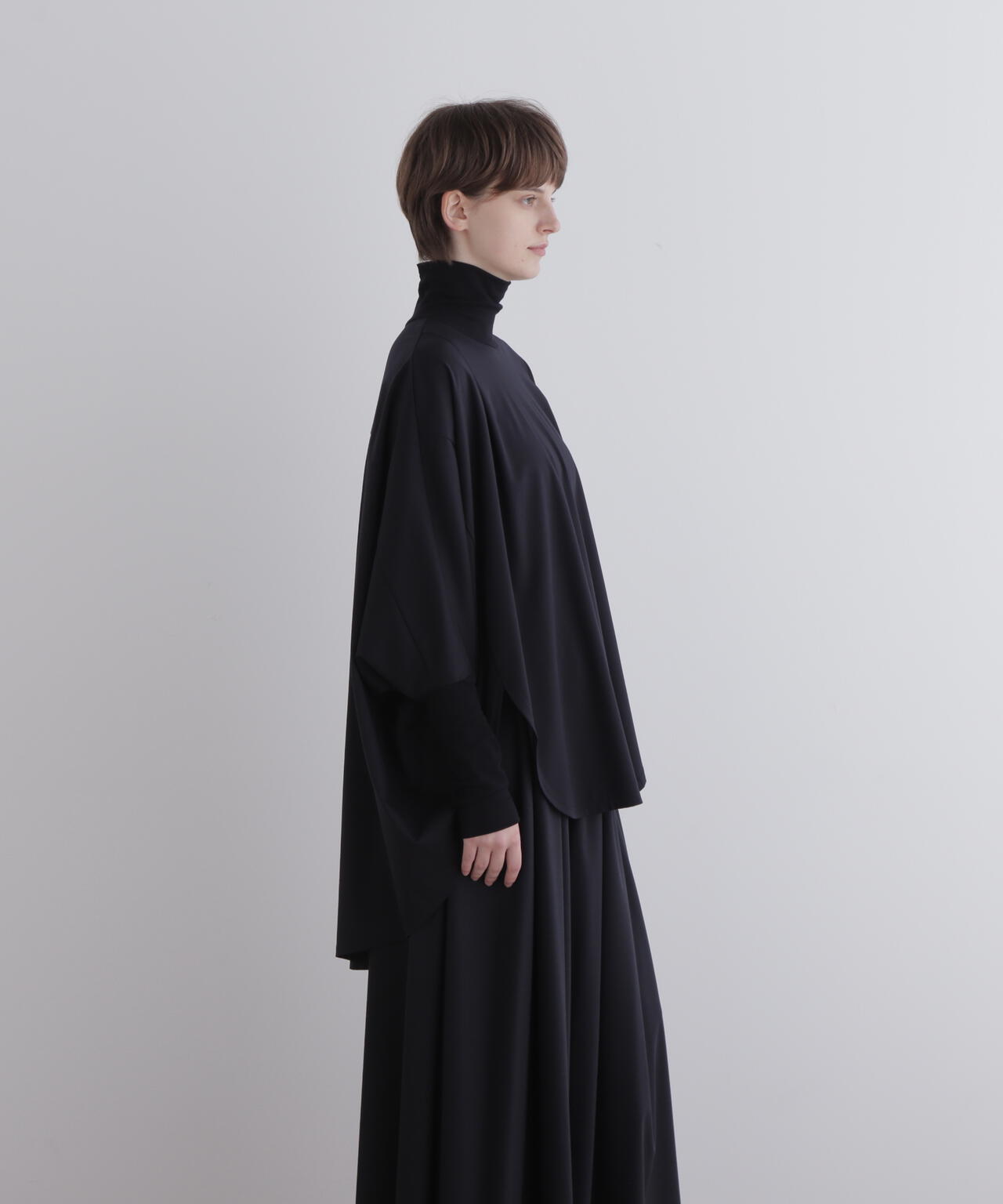 コンパクトポンチオーバーサイズハイネック