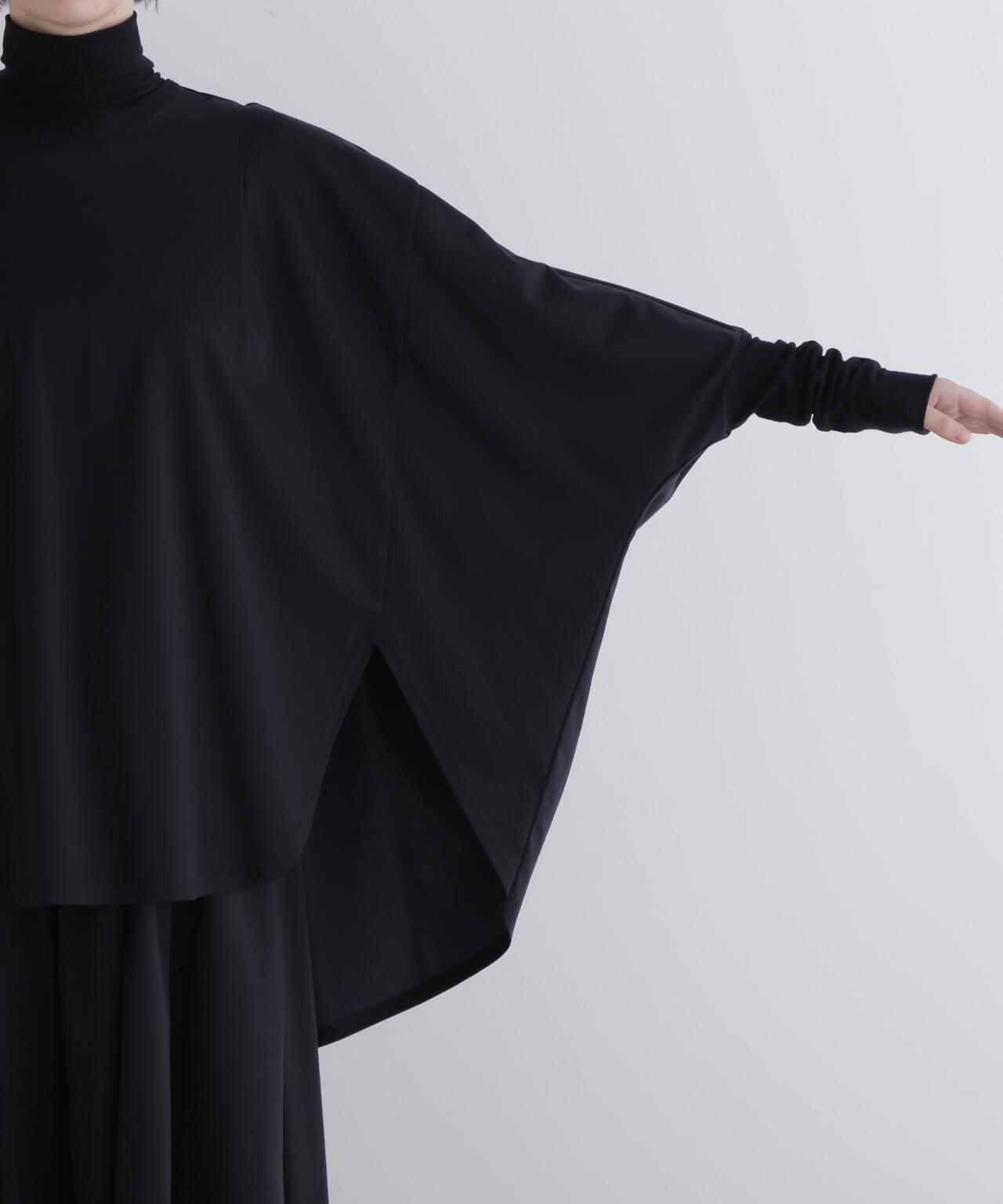 コンパクトポンチオーバーサイズハイネック