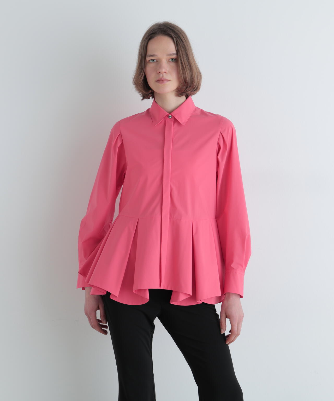 SOLOTEXブロードタックフレアブラウス