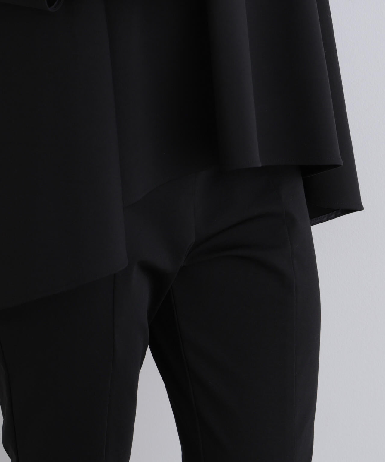 ハイストレッチポンチスタンドカラーブラウス | LE PHIL（ル フィル