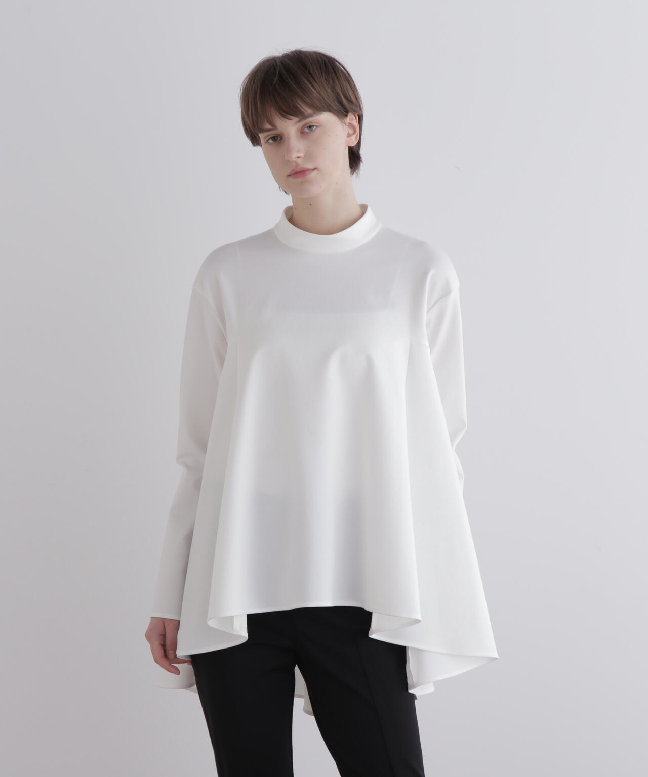 ハイストレッチポンチスタンドカラーブラウス