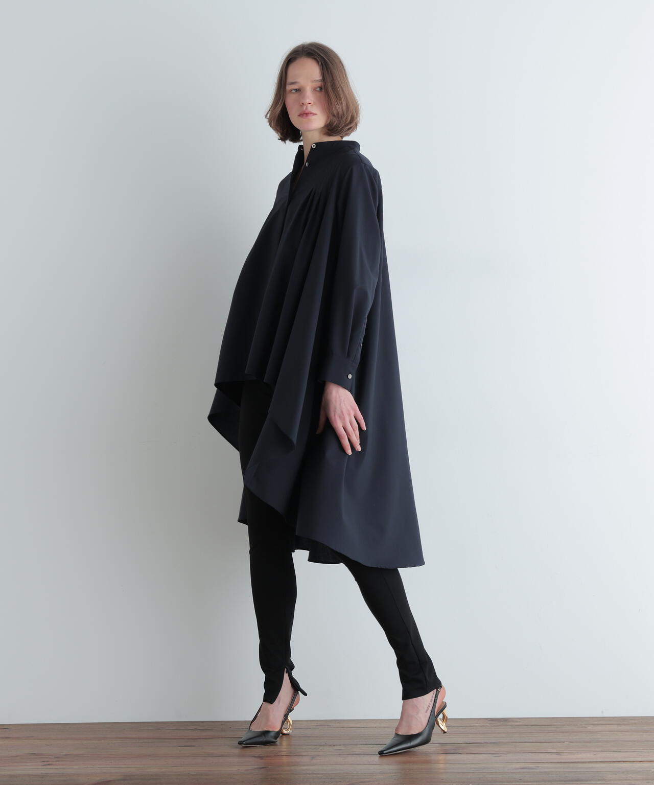 ライトウールボリュームブラウス