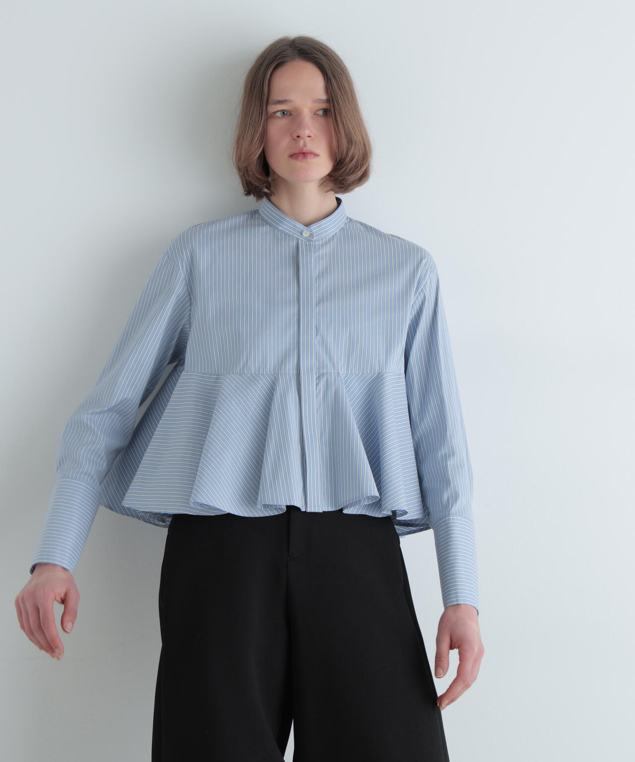 SOLOTEXブロードショートペプラムブラウス | LE PHIL（ル フィル