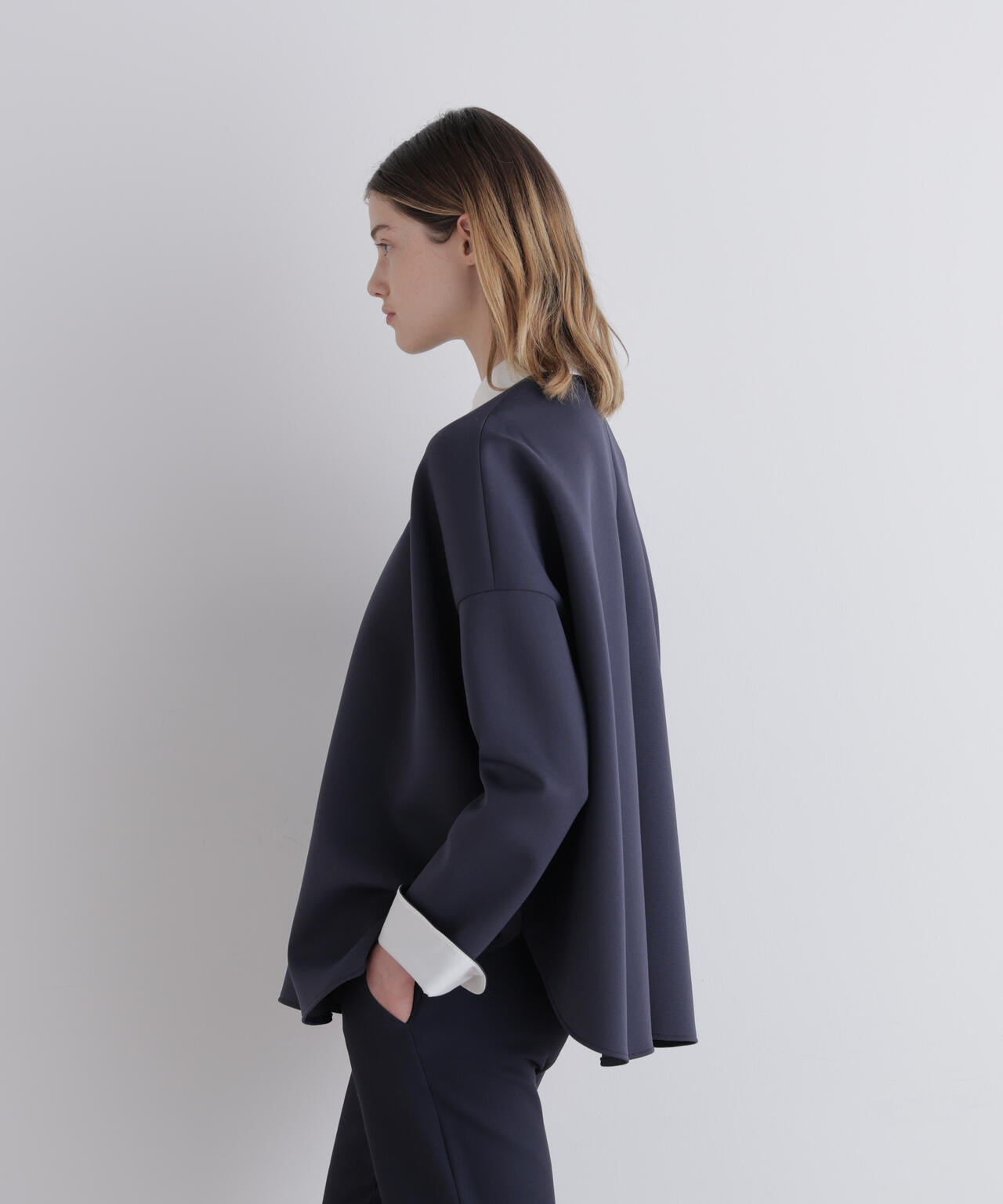 スキューバーダンボールブラウス