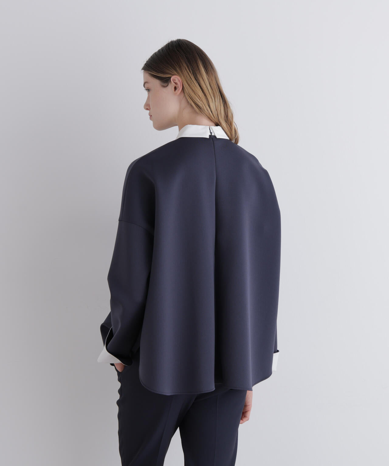 スキューバーダンボールブラウス