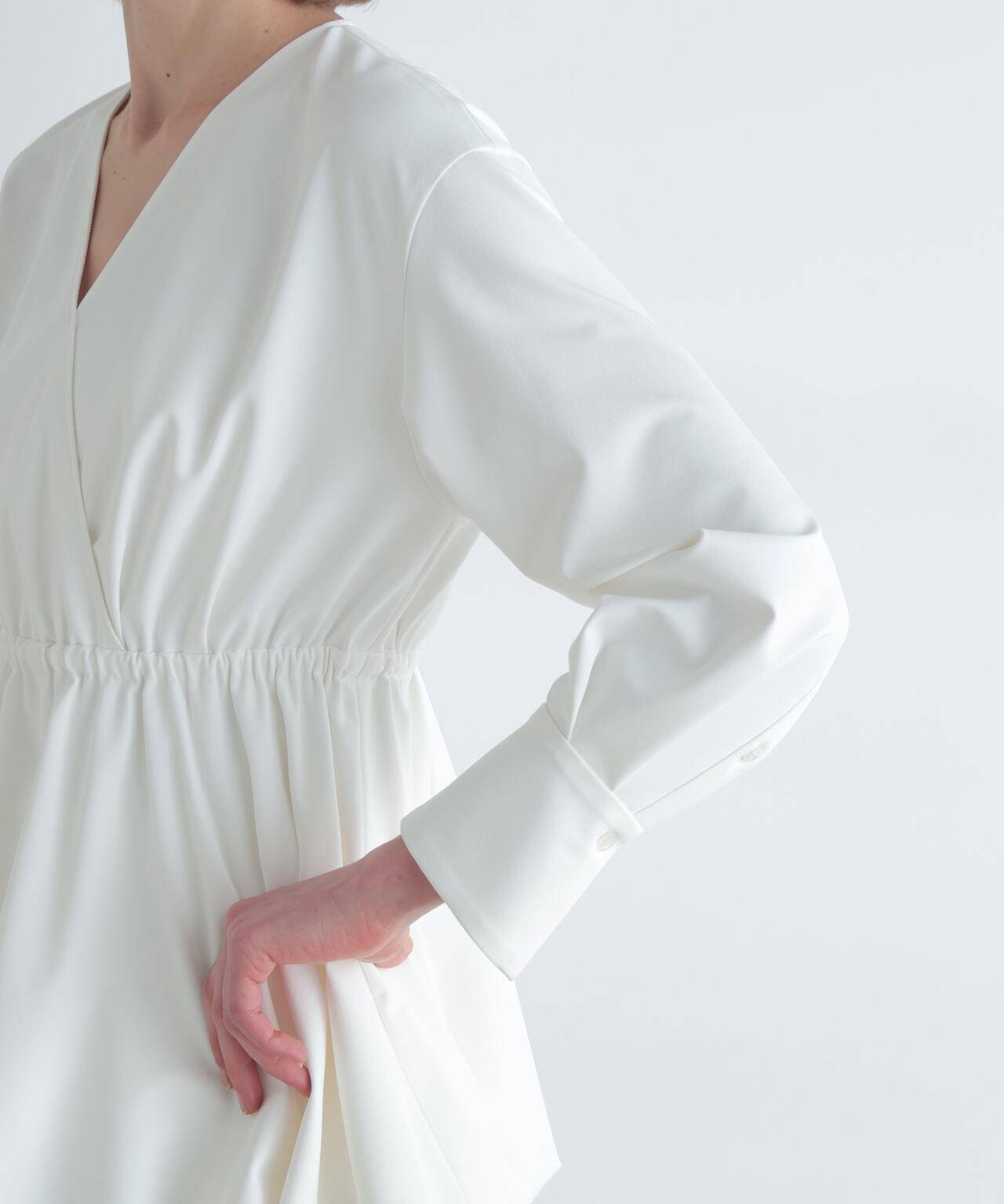 ドライツイルカシュクールブラウス