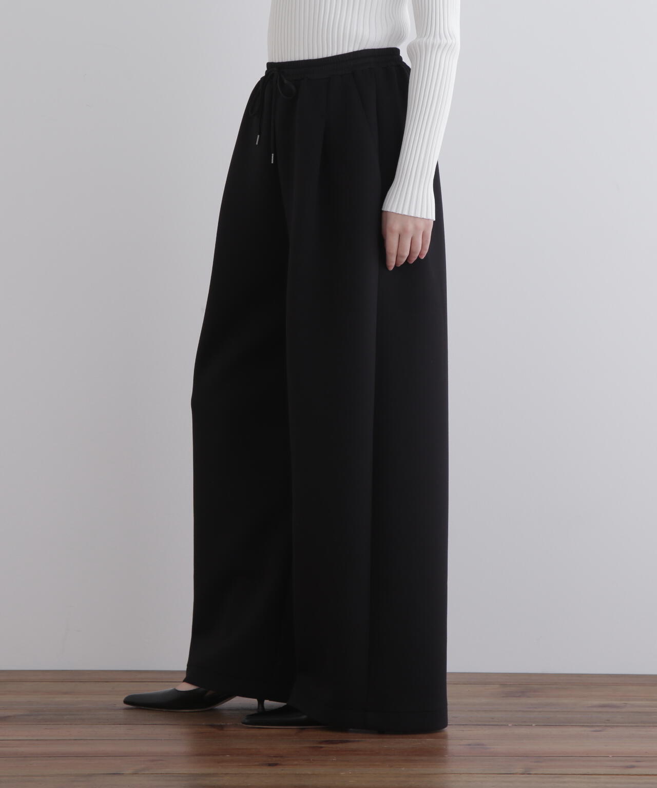 ダンボールワイドシルエットパンツ