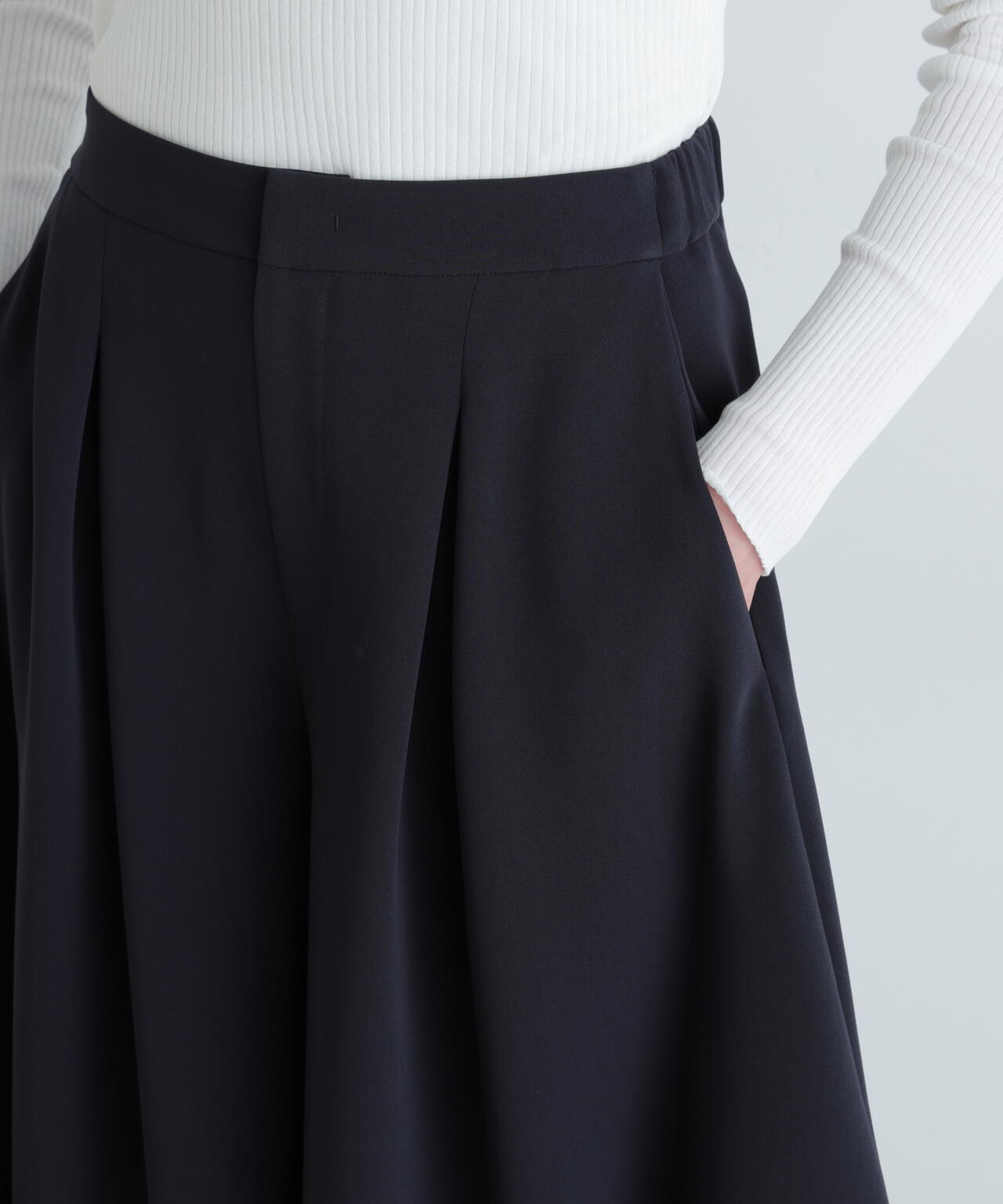 ダブルクロススクエアパンツ