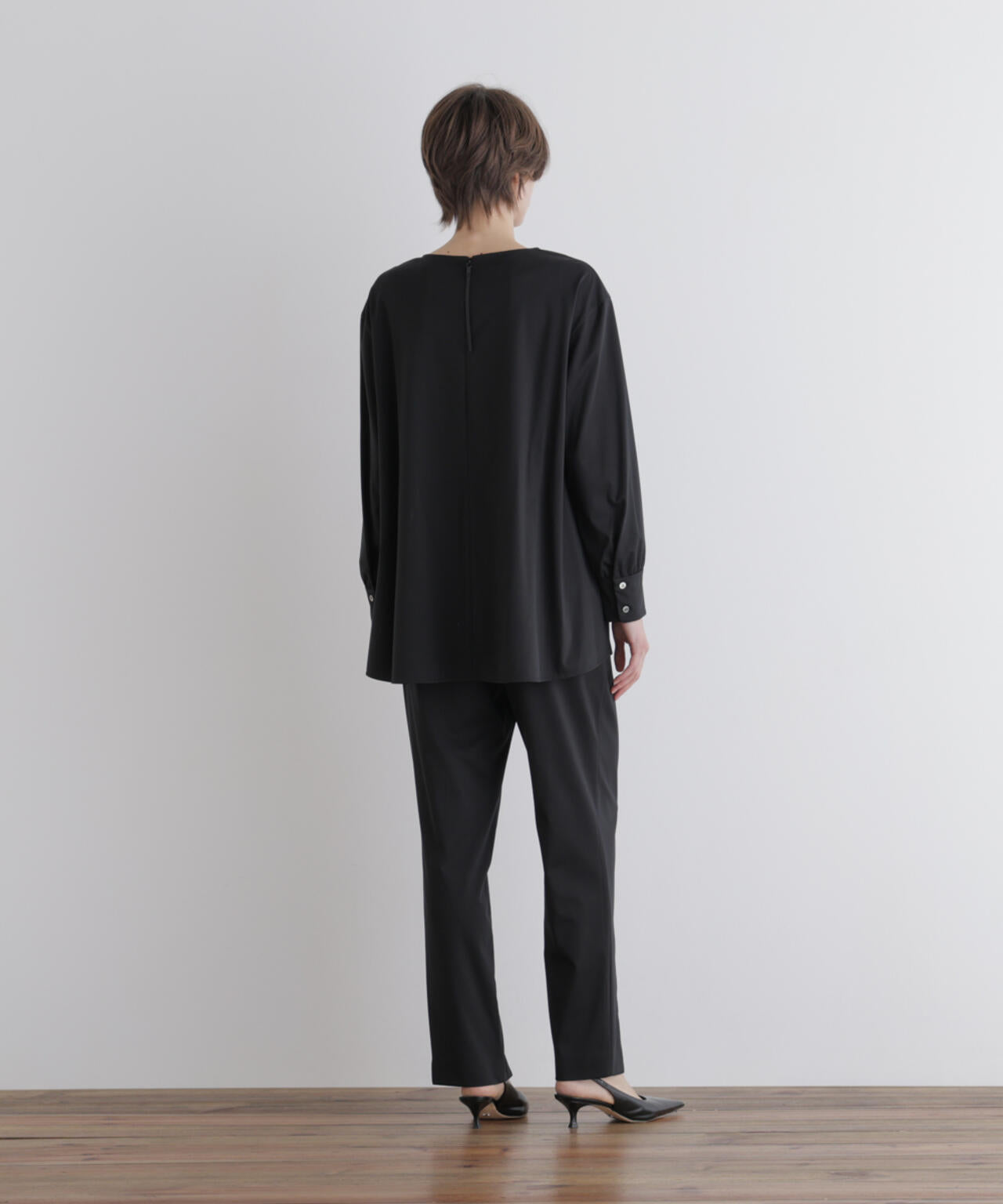 175cm B:80 W:60 H:89 着用サイズ：1