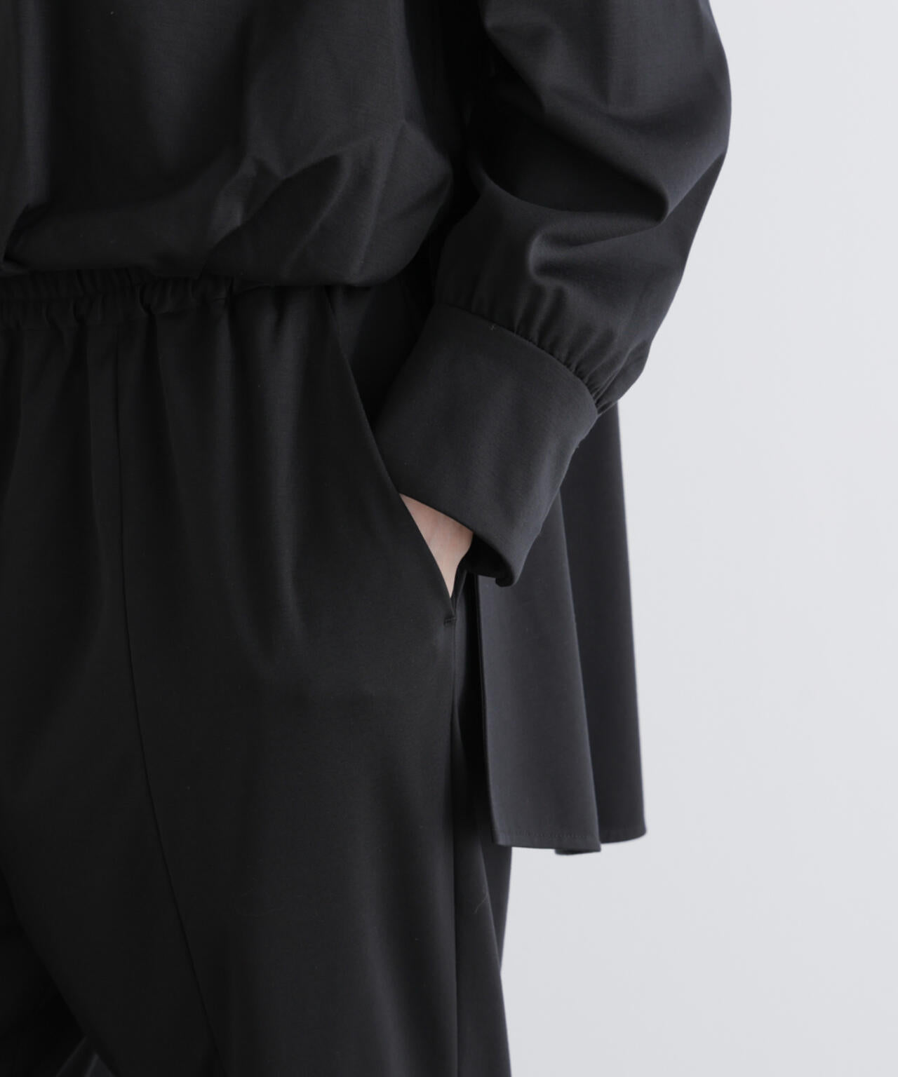 175cm B:80 W:60 H:89 着用サイズ：1