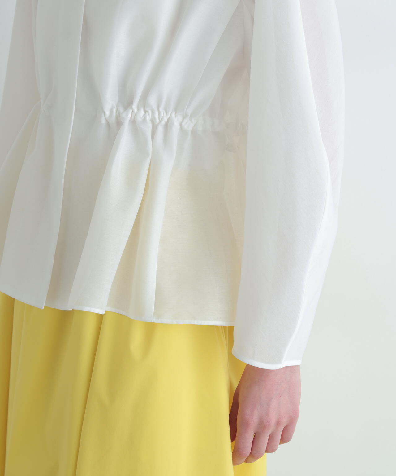 シアー袖ボリュームジャケット