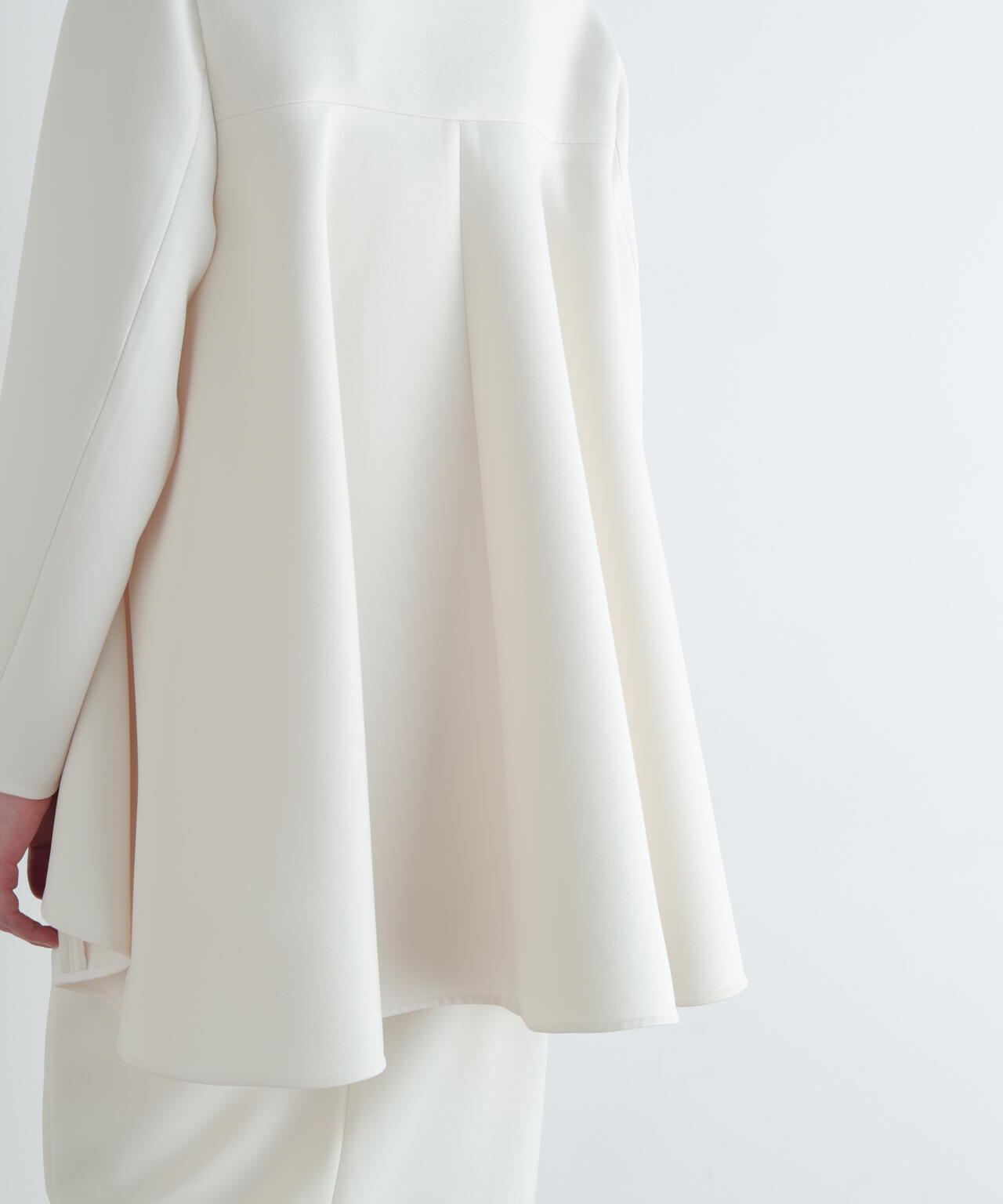 エアートリプルクロスバックフレアジャケット | LE PHIL（ル フィル