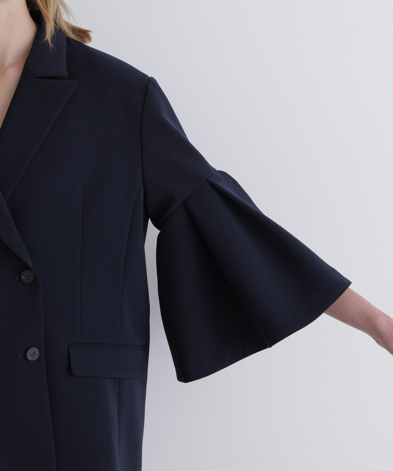 コンフォートダブルクロスフレア袖ジャケット