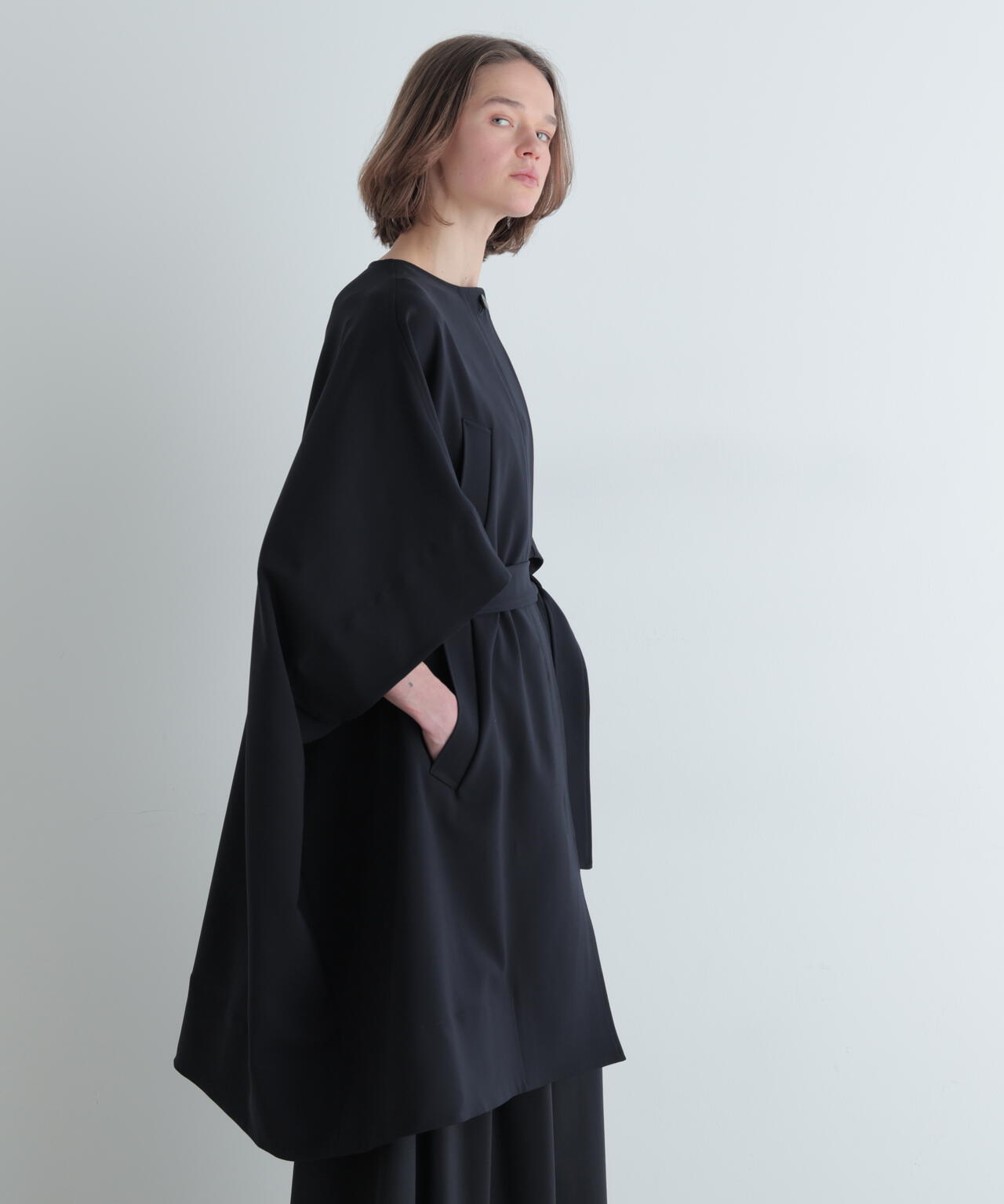 ダブルクロスケープコート