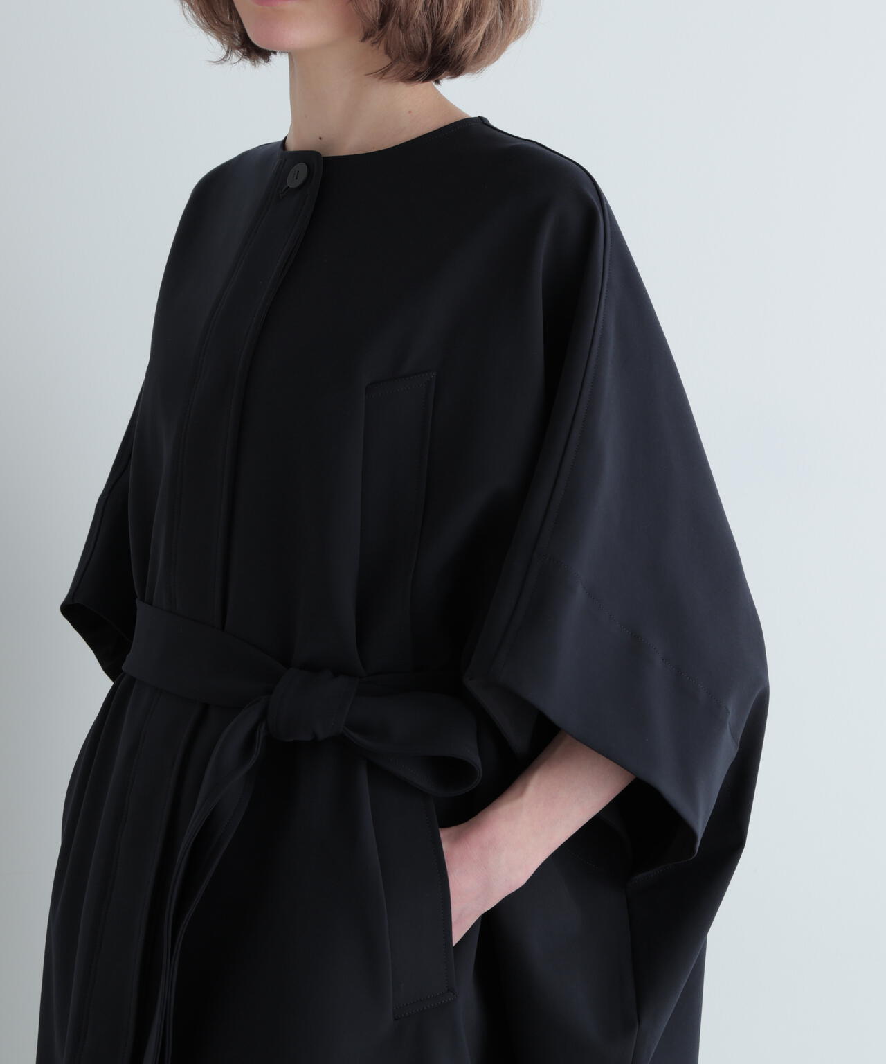 ダブルクロスケープコート