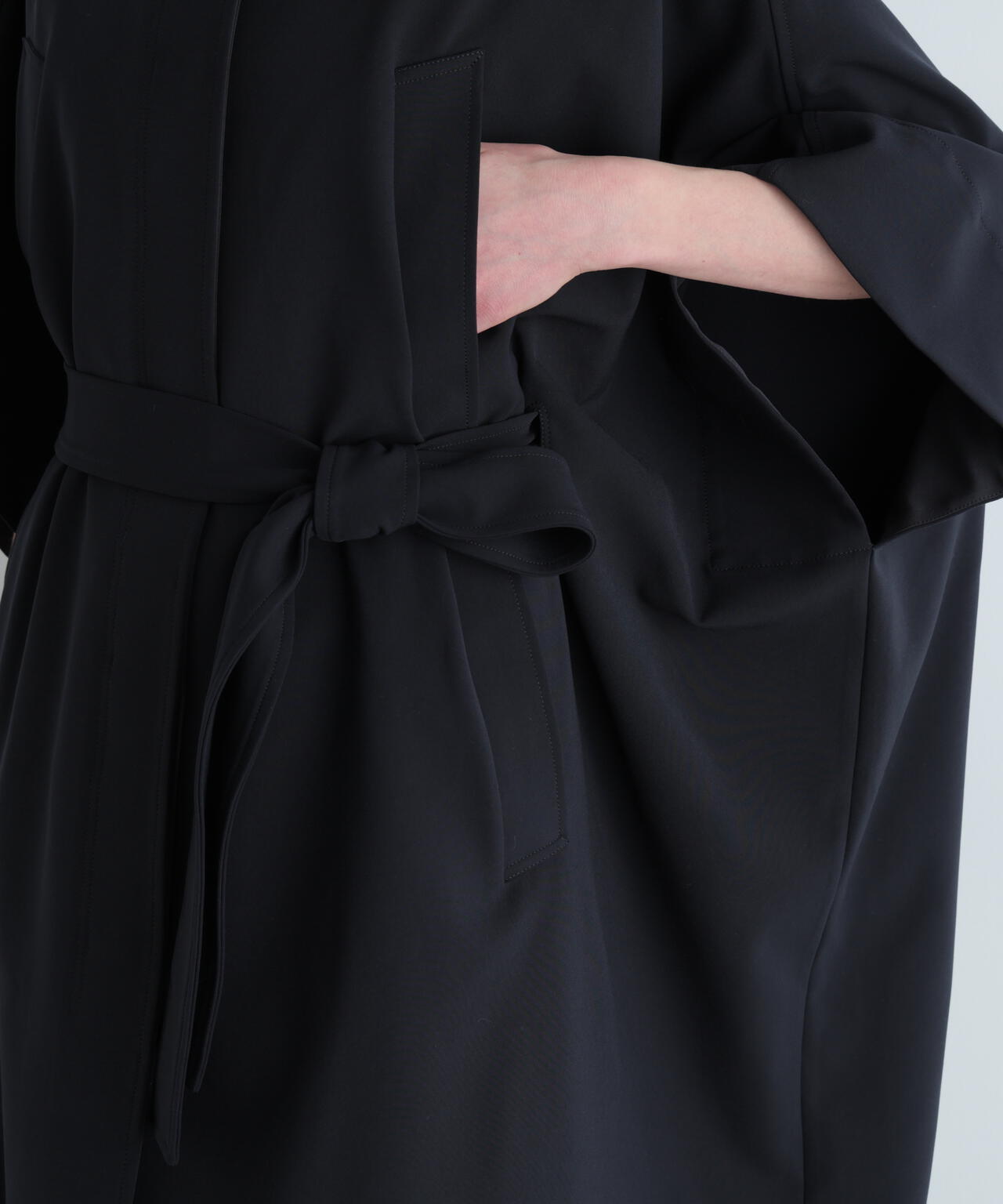 ダブルクロスケープコート