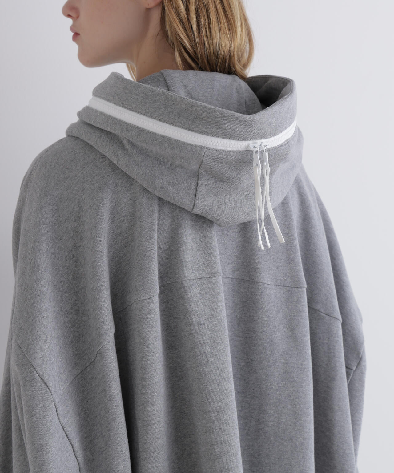 シーニュ グレー スカラップポンチョ cygne シーニュ スカラップケープ