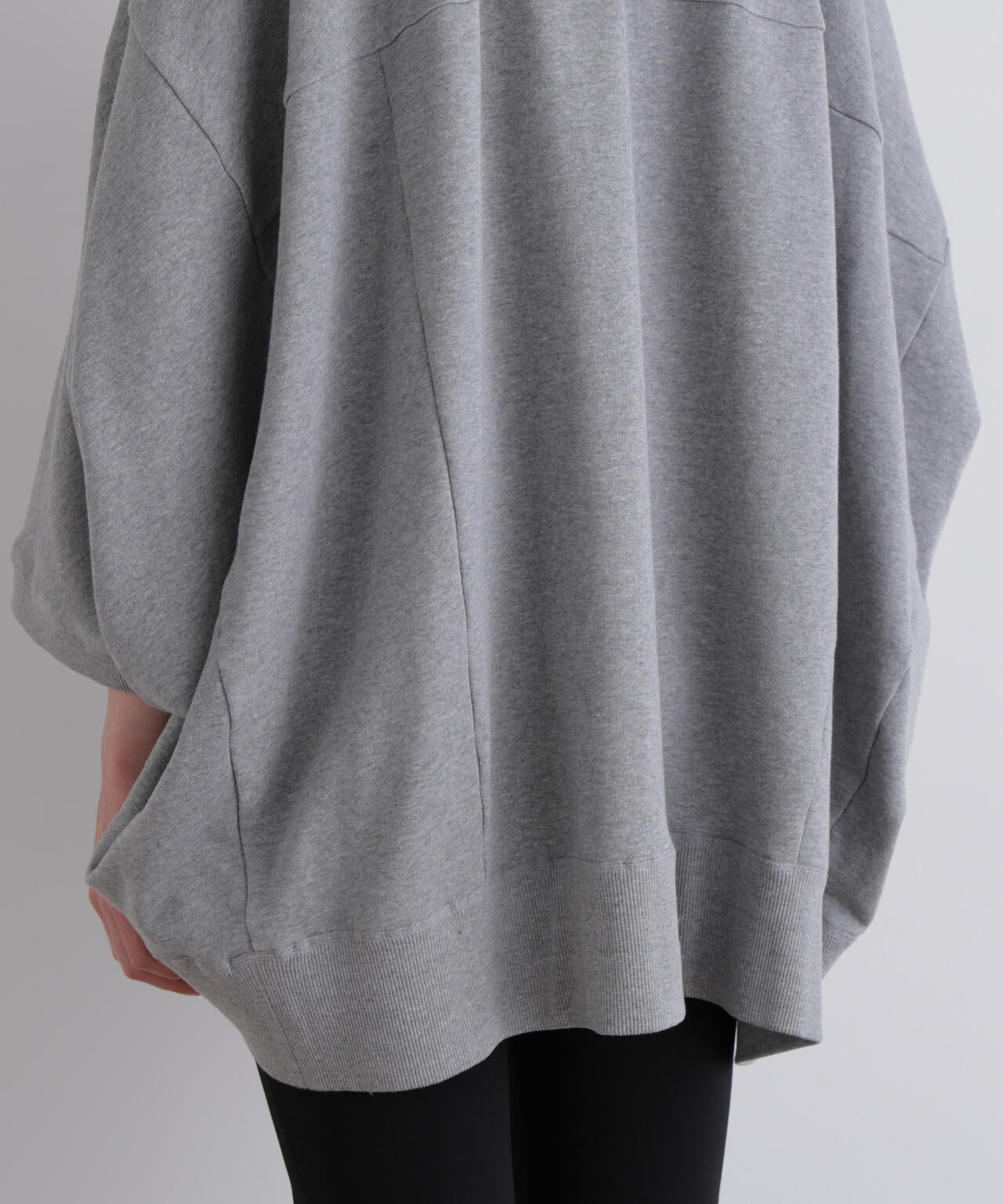 LE PHIL SPORTS》ミニ裏毛ポンチョ | LE PHIL（ル フィル） ｜【公式