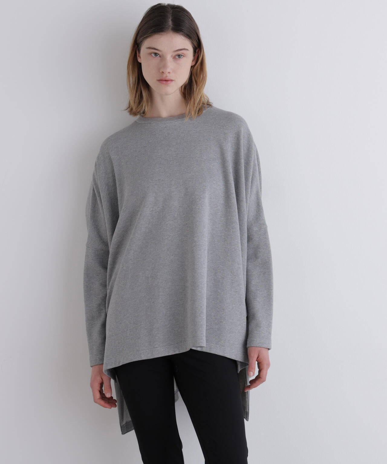 《LE PHIL SPORTS》ミニ裏毛サイドリブプルオーバー