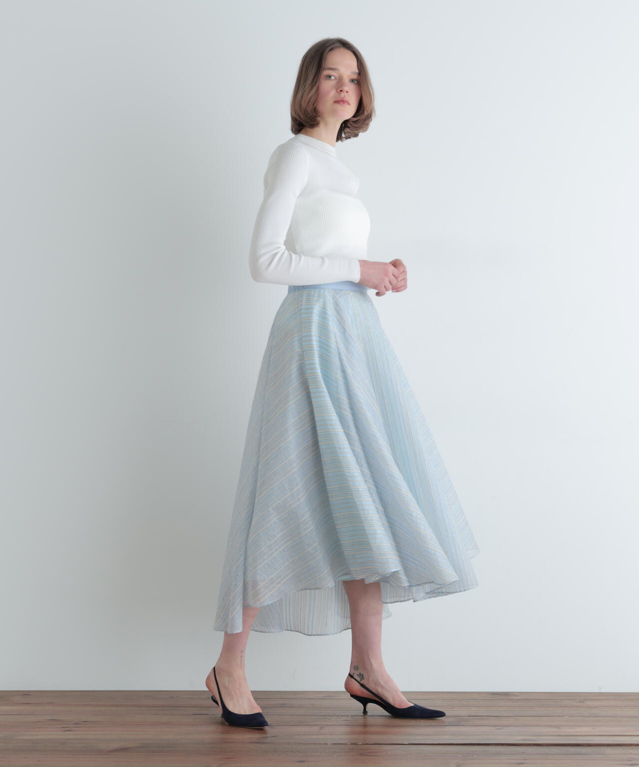 長袖シアーニット