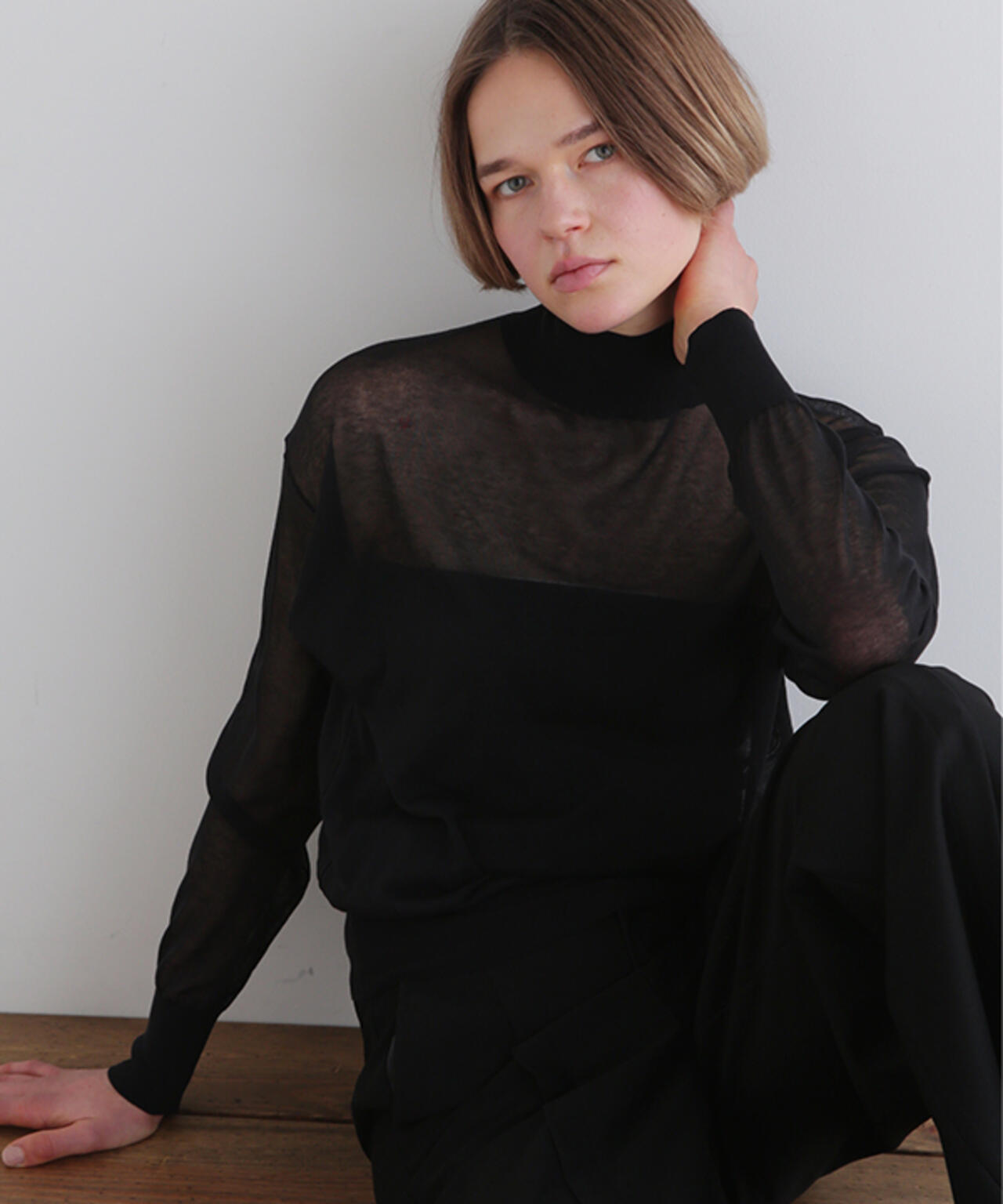 ハイネックシアーニット